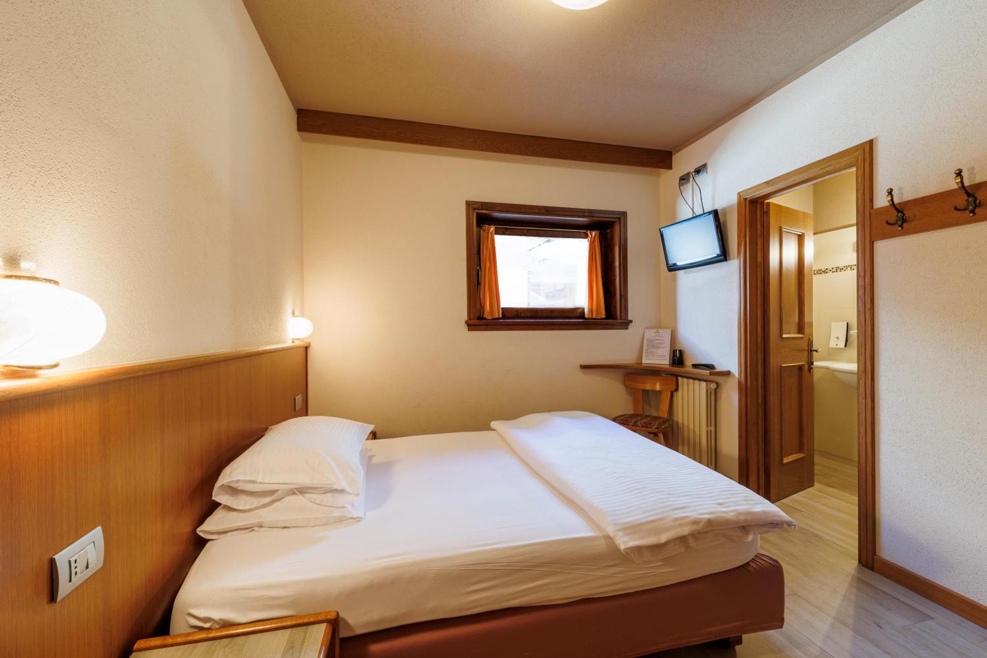 Hotel Miravalle Isolaccia Cameră foto